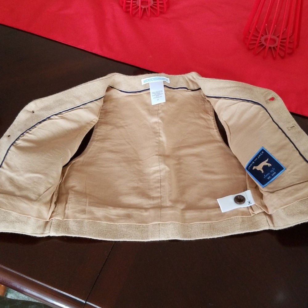 Vest - Picture 3 of 3